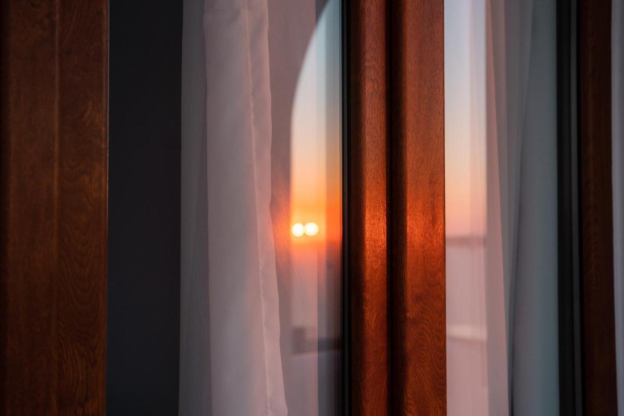 Leon Luxury Suites Імеровіглі Екстер'єр фото